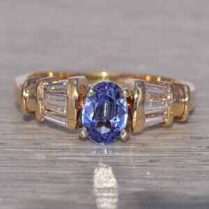 Tanzanite and Natural Diamond Ring in Yellow Gold